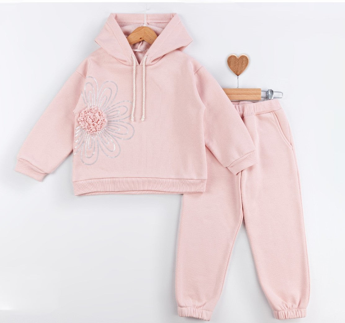 Ensemble sweat à capuche et pantalon rose, motif fleur argentée brodé, cordons et poignets côtelés