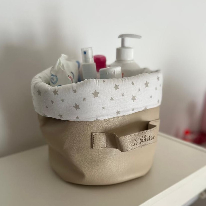 Panier beige en simili-cuir avec doublure blanche à étoiles et ouverture latérale
