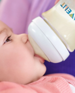 Biberon Avent Natural plastique 1m+ 260 ml