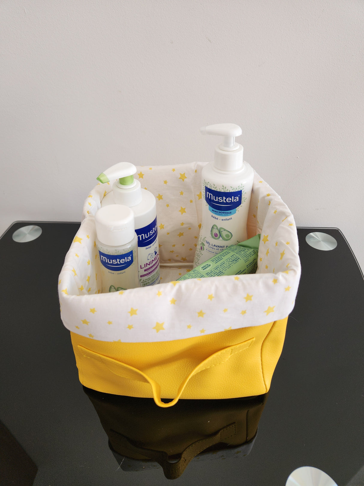 Panier jaune carré étoile jaune