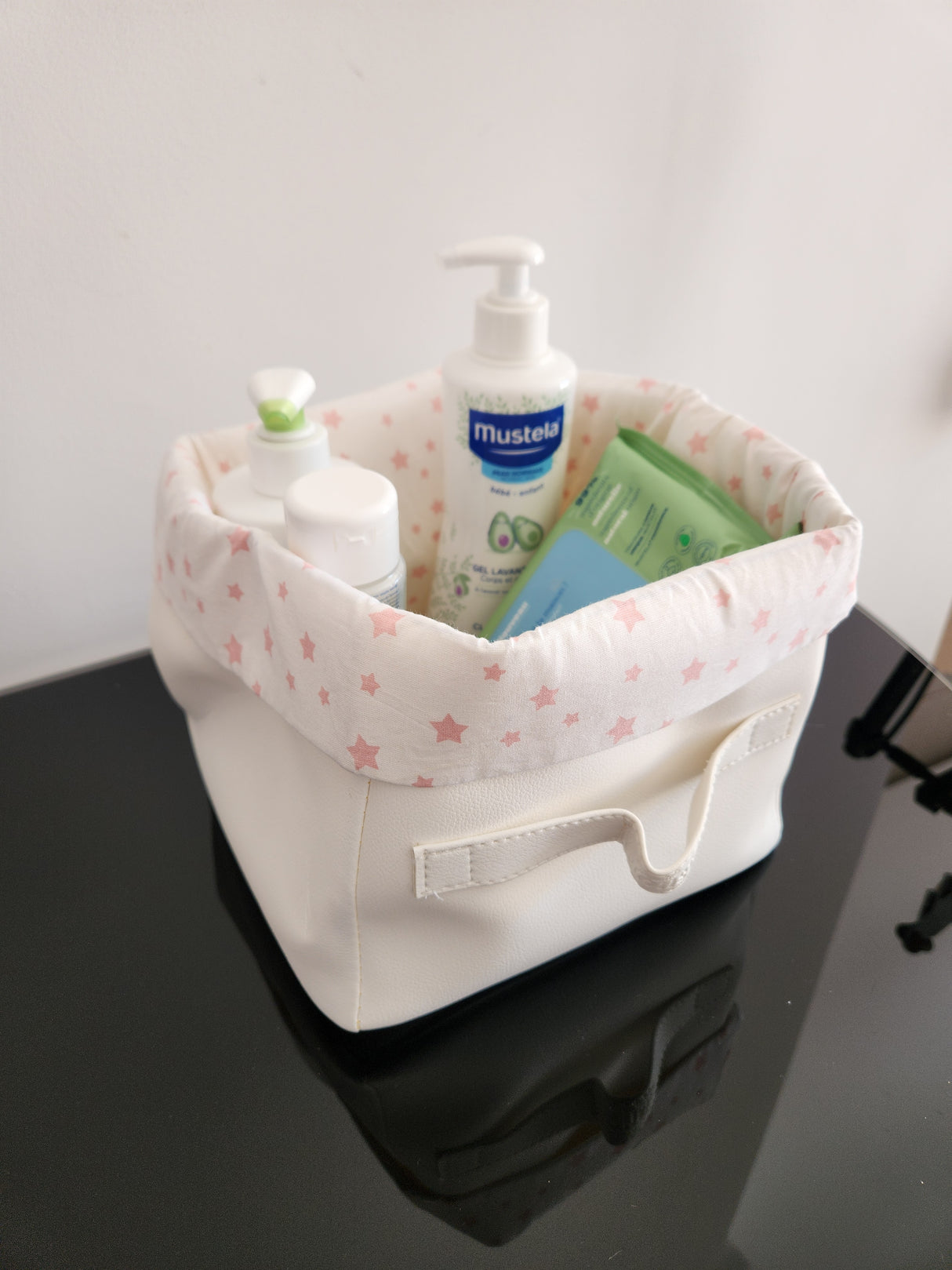 Panier blanc cassé carré étoile rose