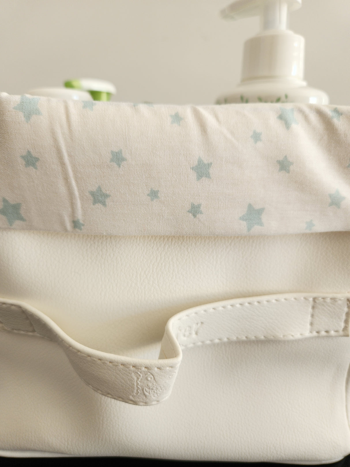 Panier blanc cassé carré étoile vert