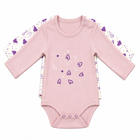 Body bébé manches longues rose pâle avec cœurs violets, ouverture pression au col