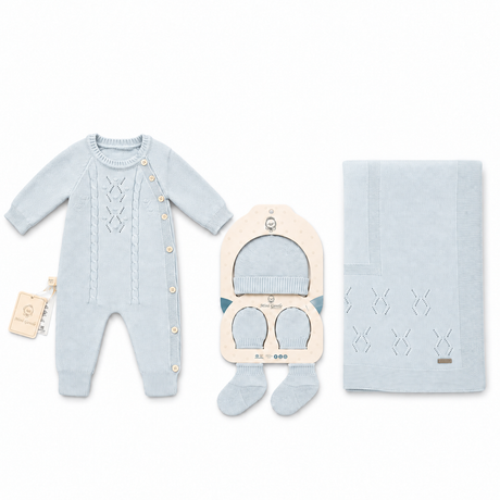 Ensemble naissance bébé: combinaison bleu clair à boutons et couverture assortie