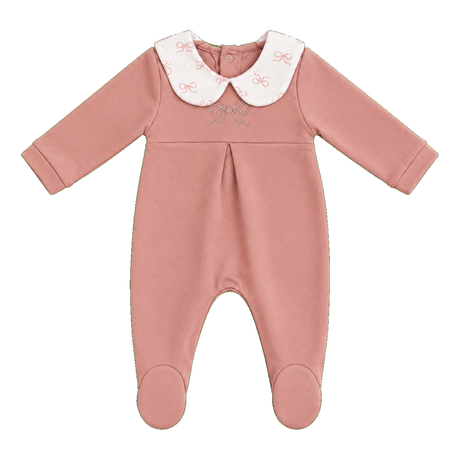 Combinaison bébé rose à longues manches, col volant blanc à motifs, pieds intégrés