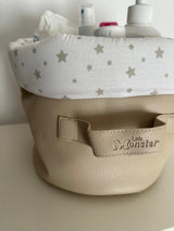 Panier beige en simili-cuir avec doublure blanche à étoiles, étiquette Little Monster