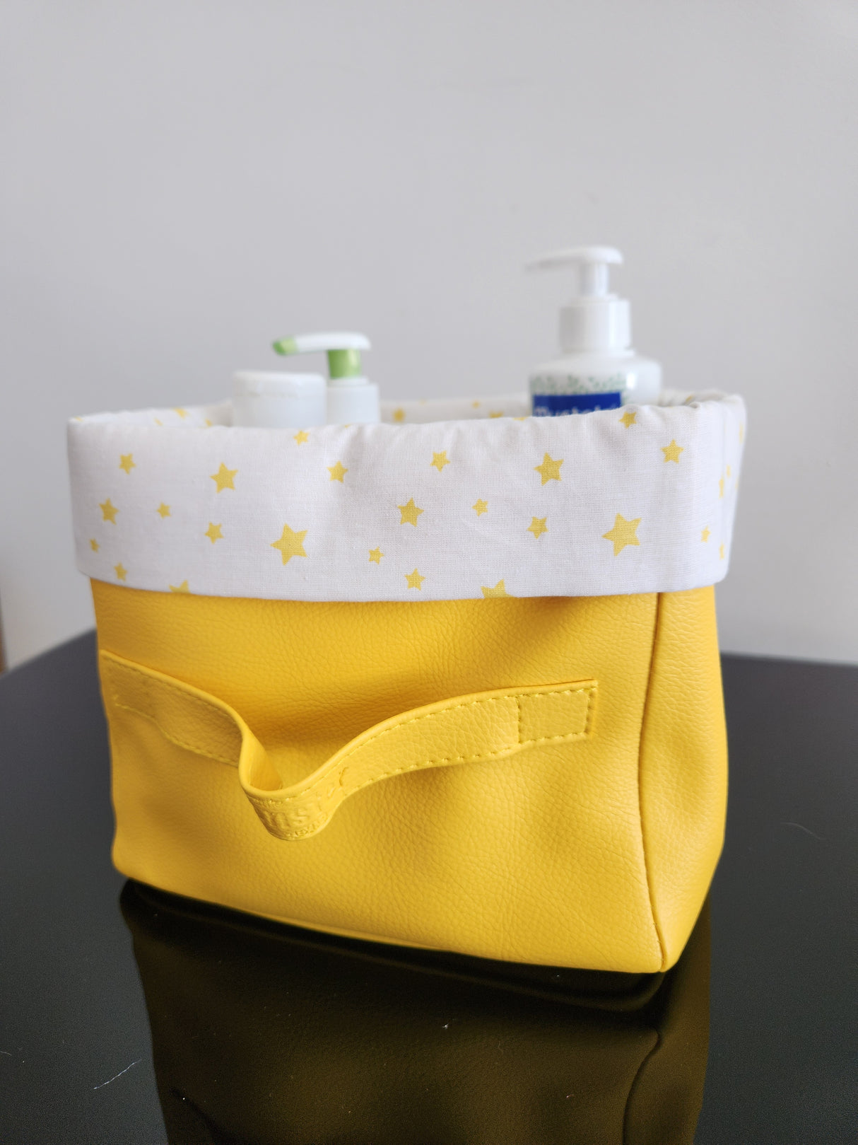 Panier jaune carré étoile jaune