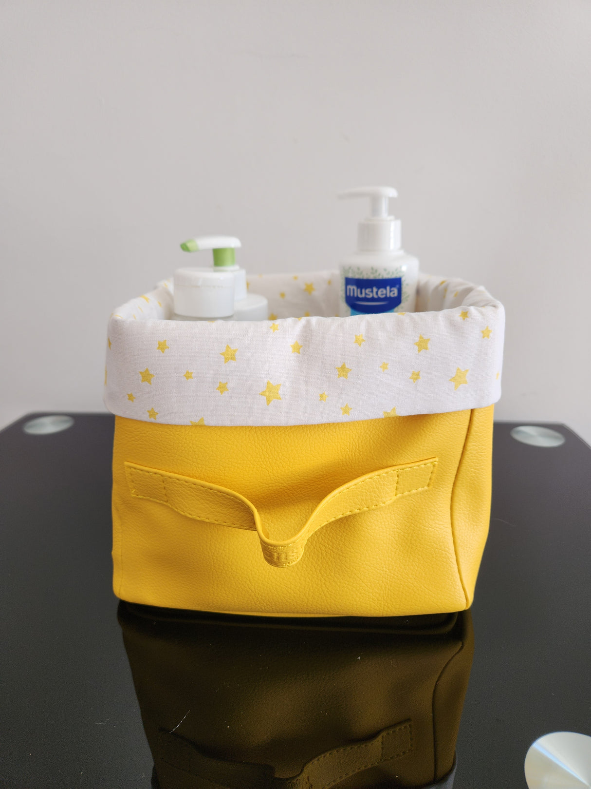 Panier jaune carré étoile jaune