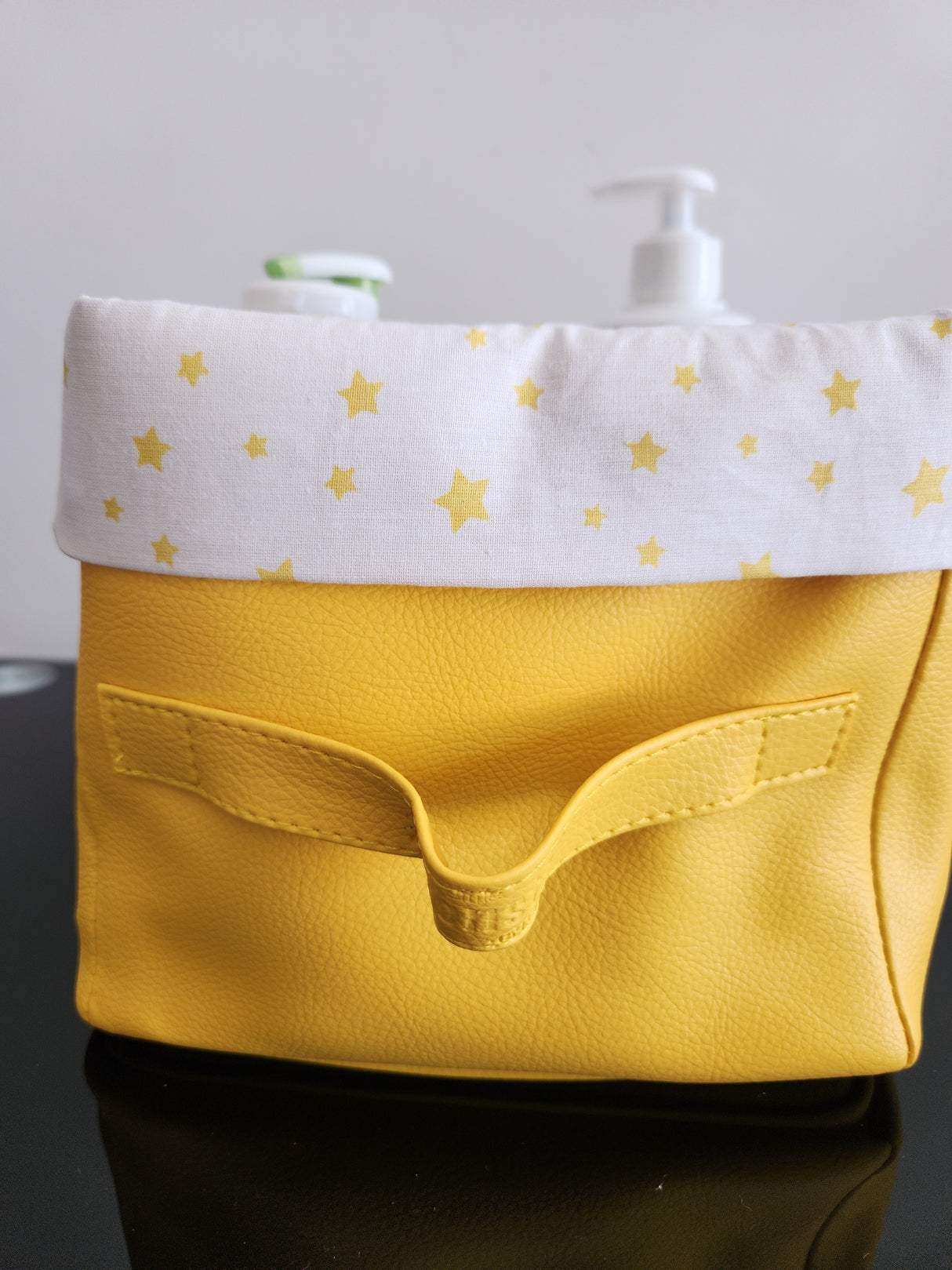 Panier jaune carré étoile jaune